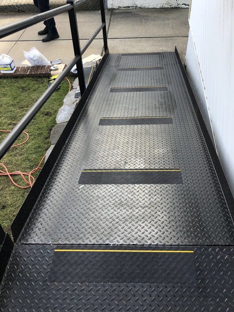 Exterior access ramp