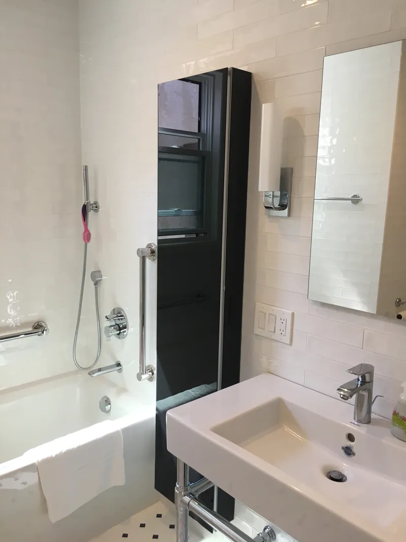 Bathroom vanity and mirror